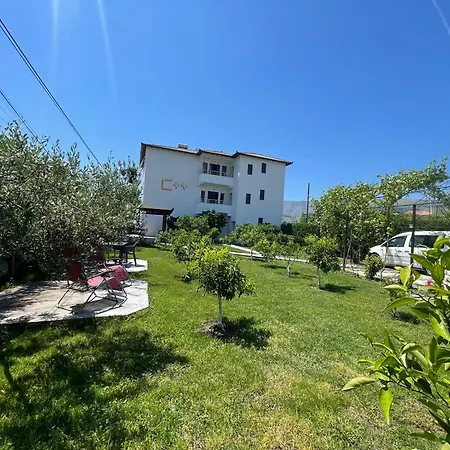 Сasa de vacaciones Xhulia's Berat